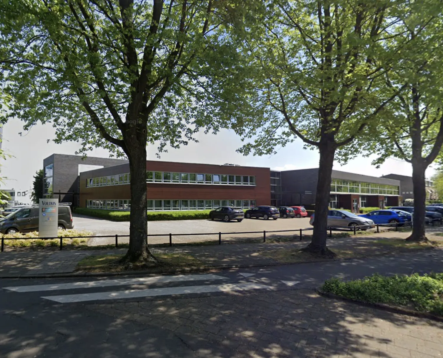 Kantoorpand in Waalre waar Rendura de airco-installatie verzorgde